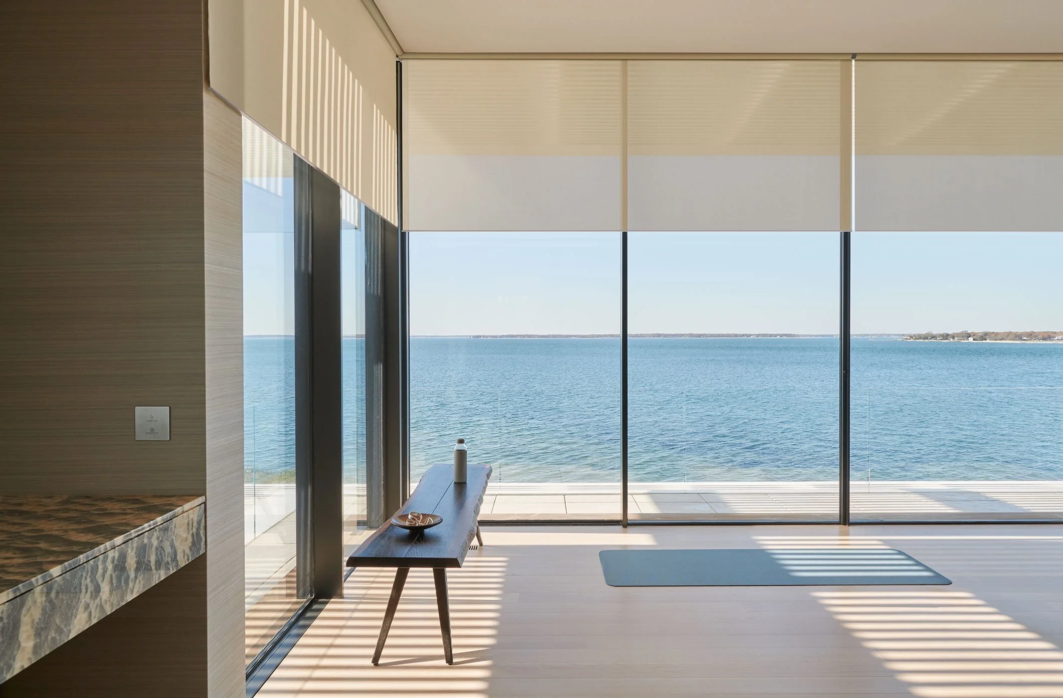 lutron-luxury-shades-hero-2120x1392-2x.jpg